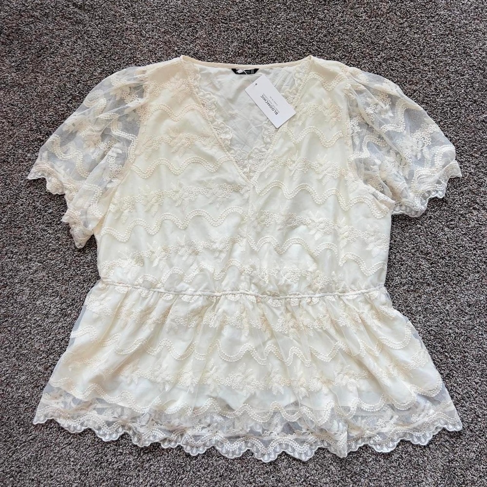 BloomChic Cream Lace Blouse Top Short Sleeve Size 30 Boho Romantic NWT‎